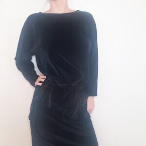Vintage 2 Piece Velour Skirt Set Long Sleeve Black Size Small